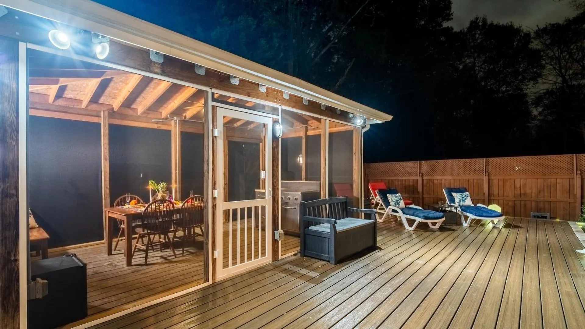 Tiki Hut, Bar, Kitchenette, Grill, Firepit At Pool Lägenhet Charlotte 0*,  USA